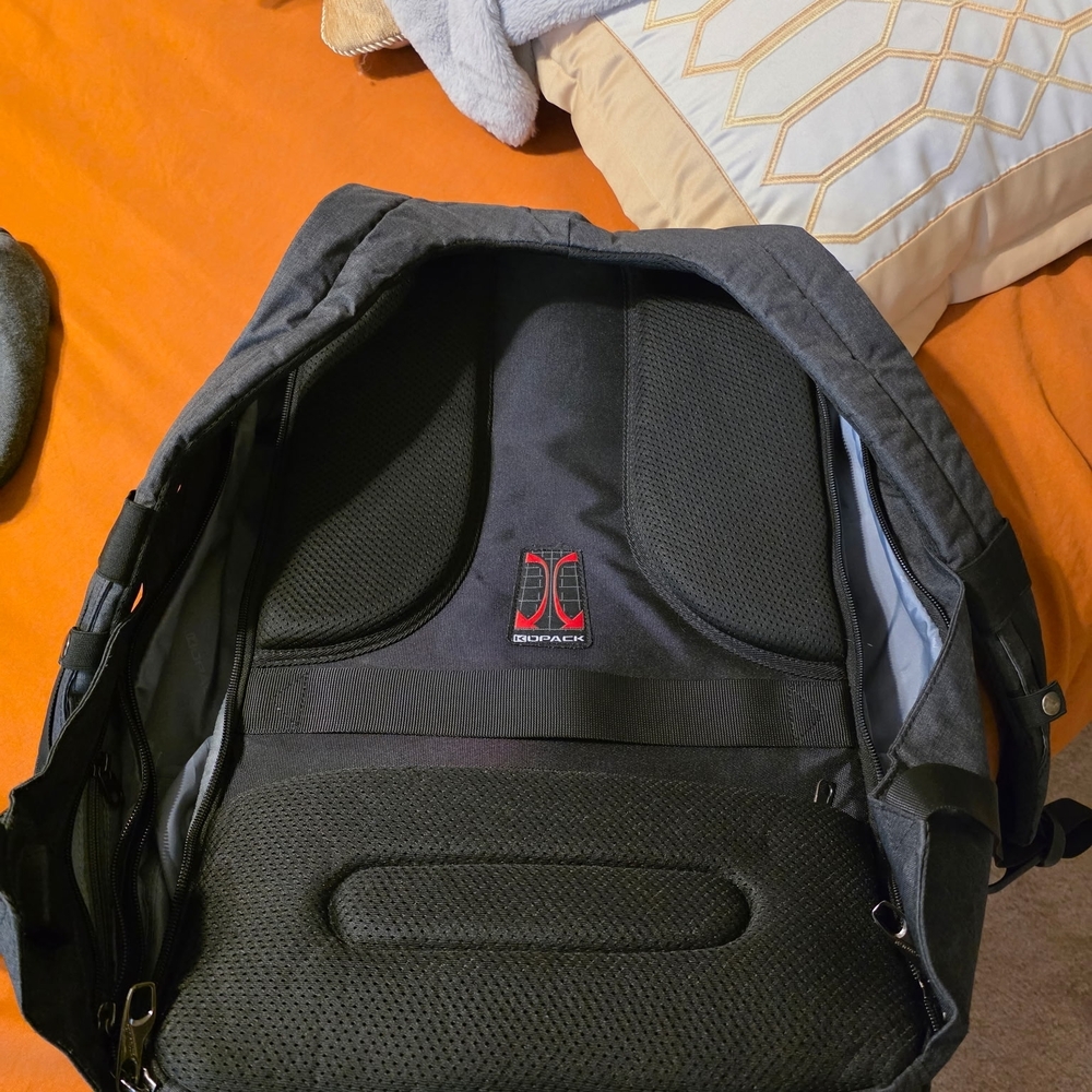 Black Antitheft Backpack For Men - image 2